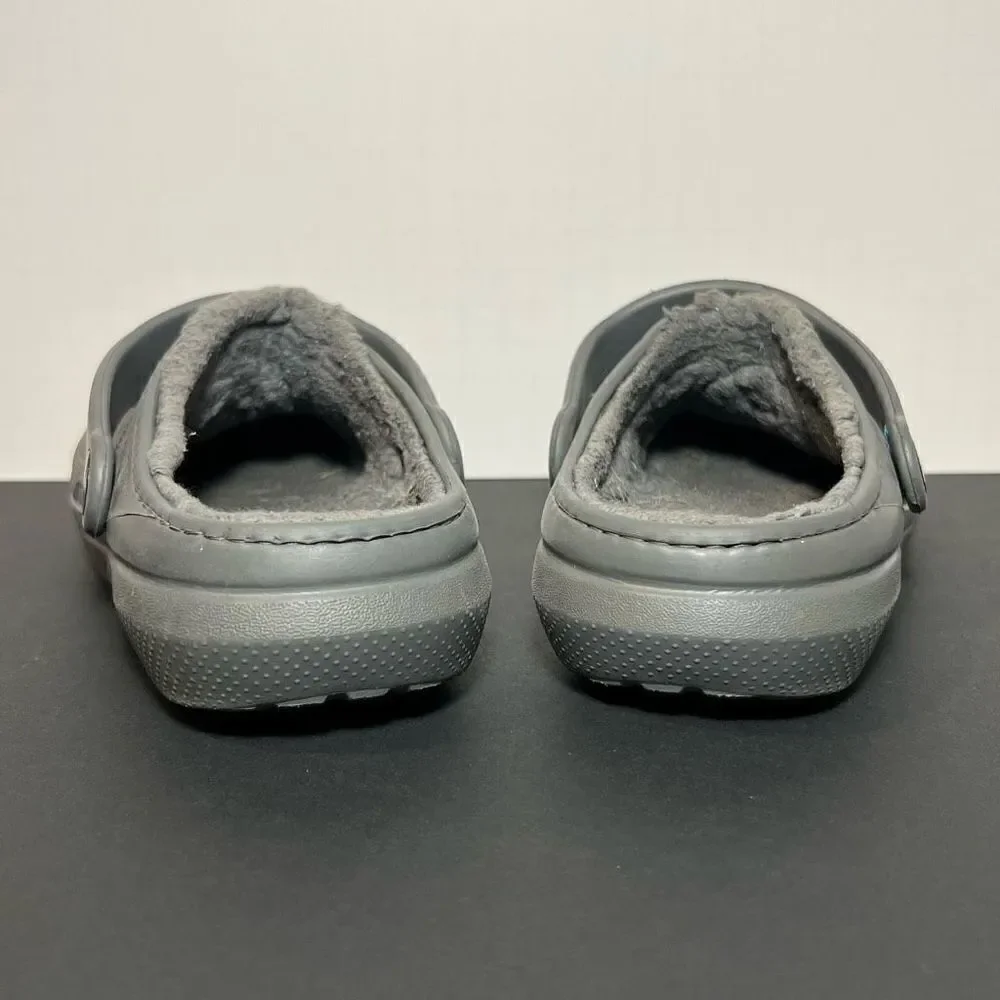 Junior CROCS Dual Comfort Gray Faux Fur Lined Slip On Clogs / Size 2